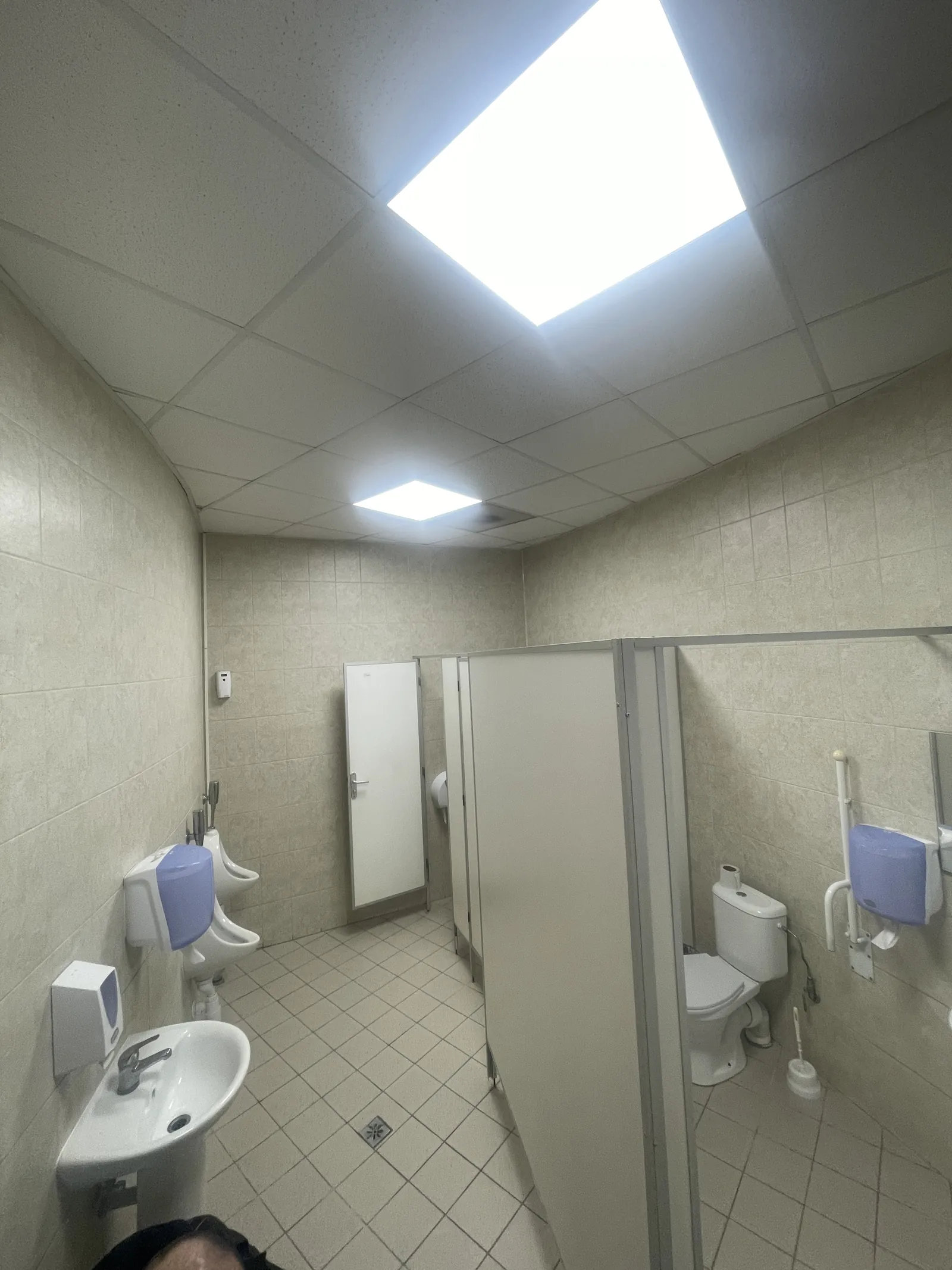 Administracinių WC patalpų būklė prieš renovaciją