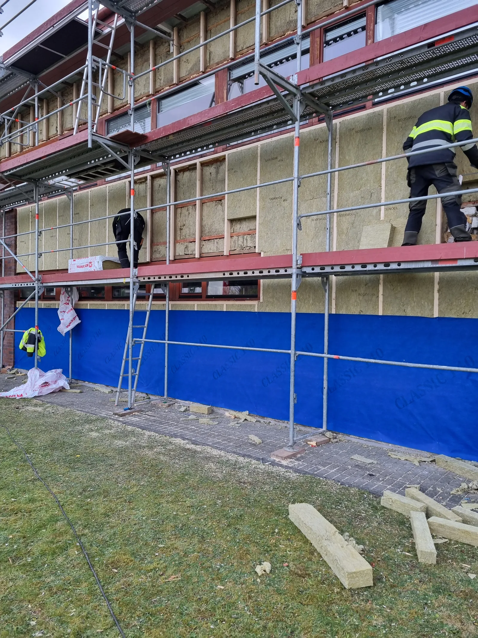 Facaderenovering under udførelse i Telšiai