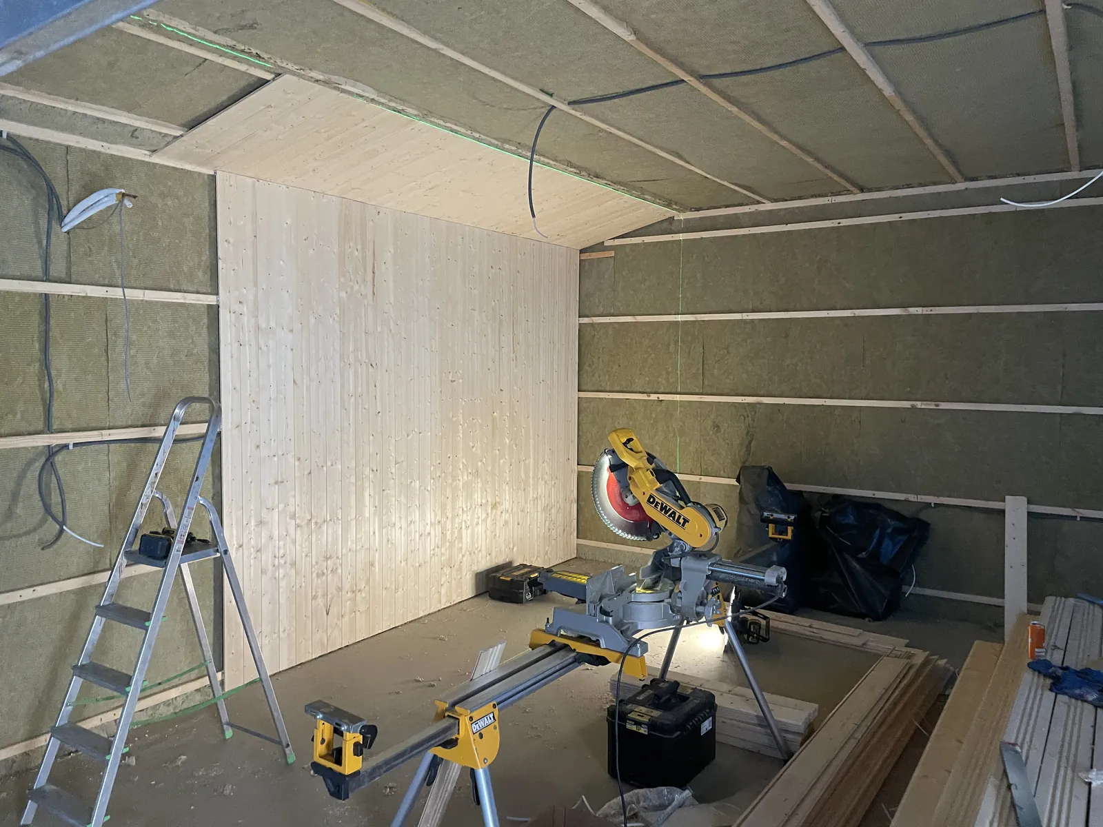 Modular building construction and fit-out work